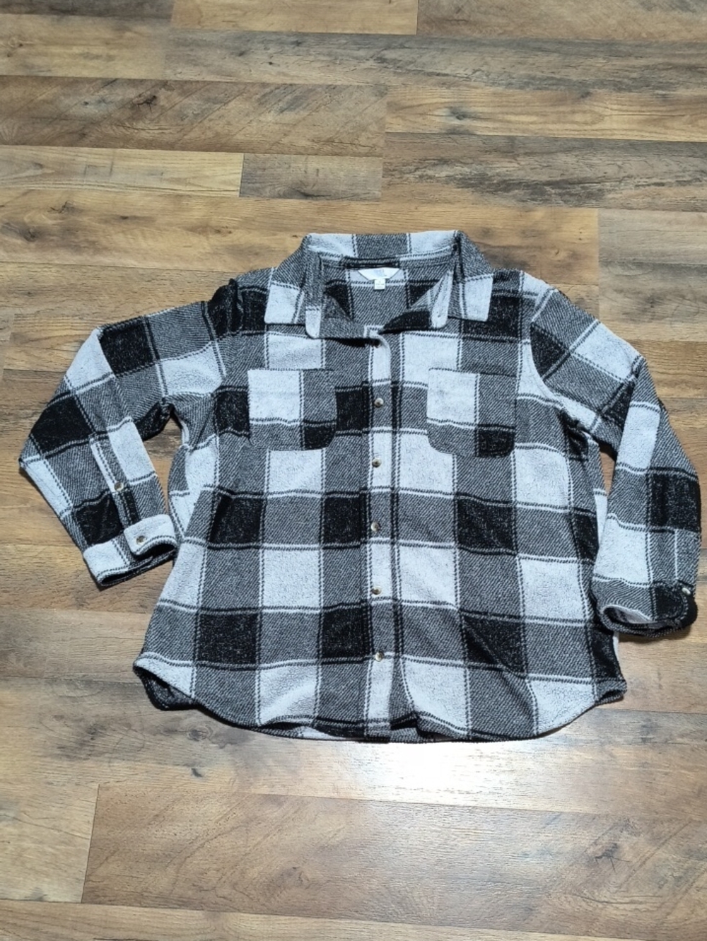 Time and Tru Black & Gray Buffalo Plaid Button-Front Shirt